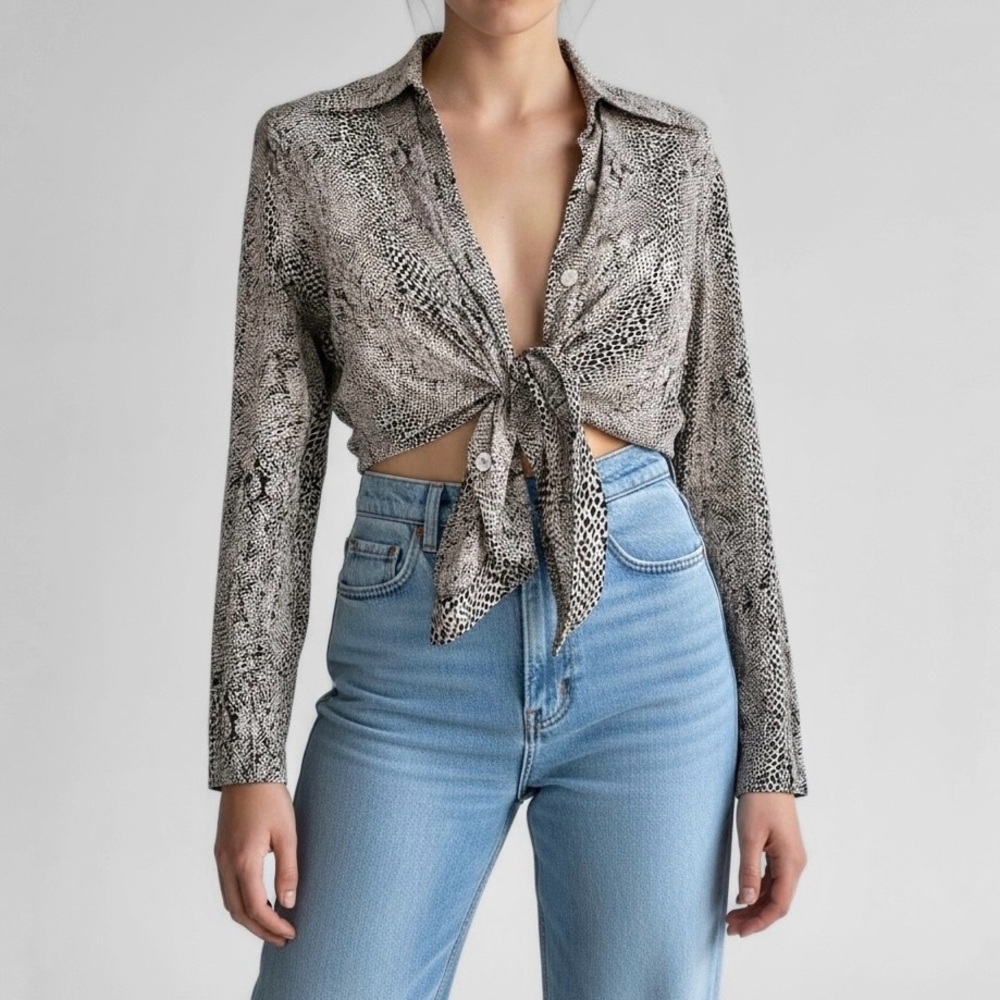 Vintage 100% Silk Snakeskin Button Down Shirt Sz M Animal Print Beige Black